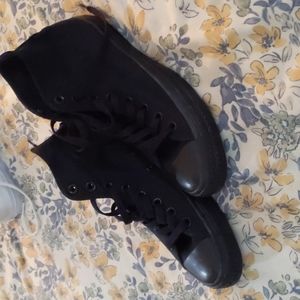 Black converse high tops